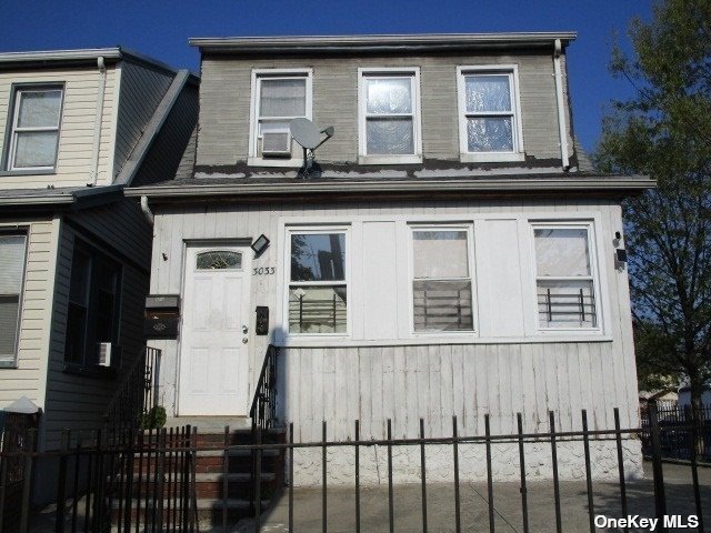 #1 photo, 30-33 93rd Street, 皇后区 艾姆赫斯特 East Elmhurst , NY 11369