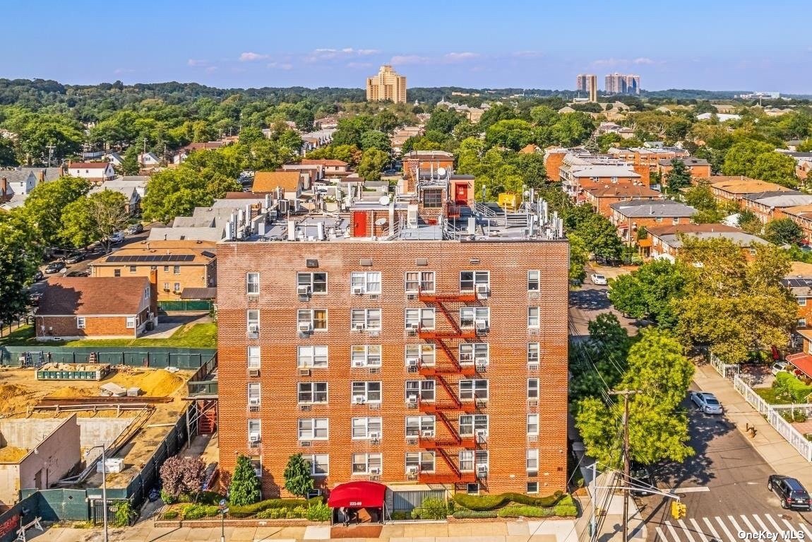 #1 photo, 222-89 Braddock Avenue, 皇后区 Queens Village , NY 11428