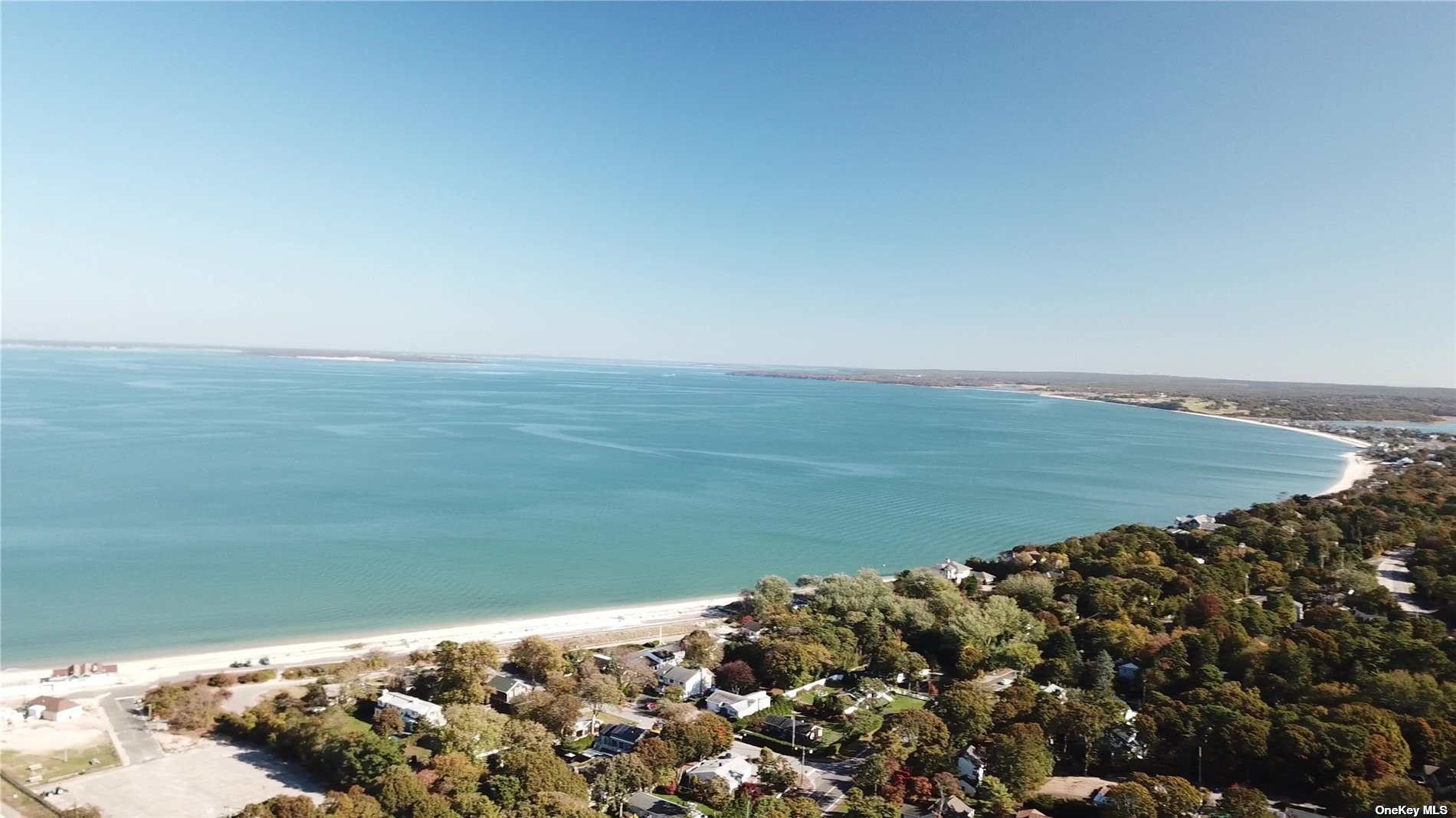 #1 photo, 6 Canal Road, 东长岛 汉普顿 Hampton Bays , NY 11946