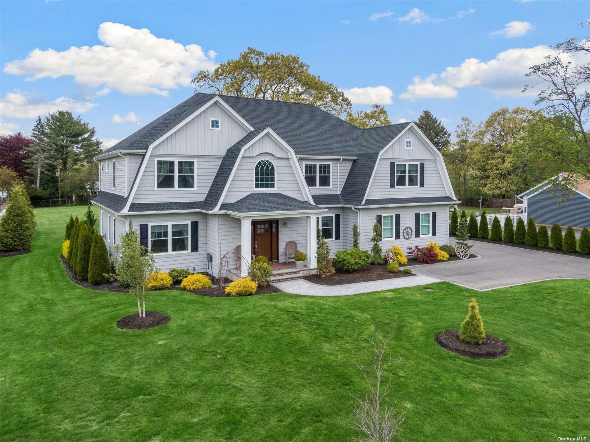 #1 photo, 127 Cedar Road, 东长岛 北港 East Northport , NY 11731