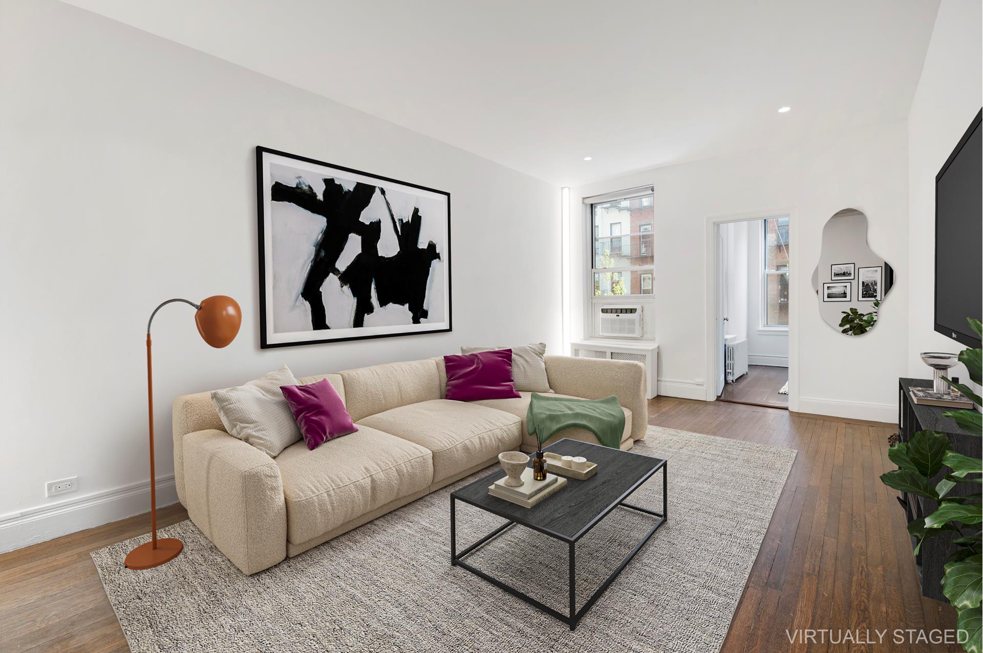 #1 photo, 523 E 84TH Street, 曼哈顿 上东城 Yorkville , NY 10028