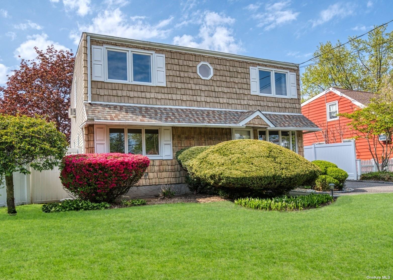 #1 photo, 2311 Westley Road, 长岛 西布雷 Westbury , NY 11590