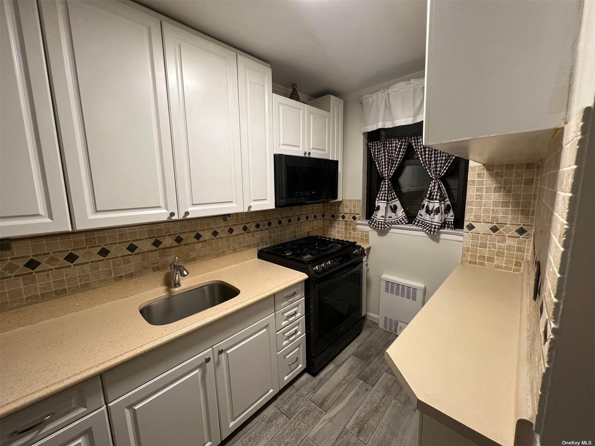 #1 photo, 113-15 34th Avenue, קווינס Corona , NY 11368