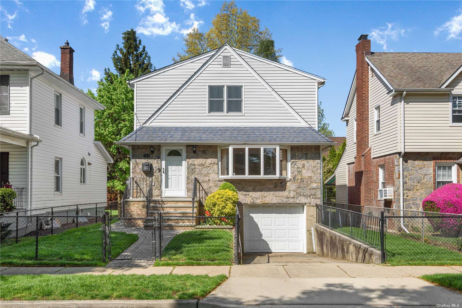 #1 photo, 533 Ingraham Lane, ناسو New Hyde Park , NY 11040