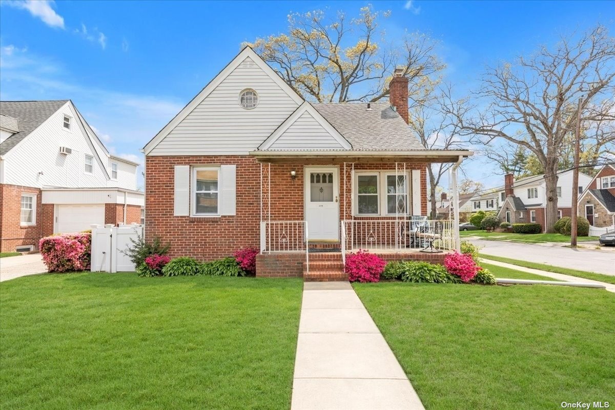 #1 photo, 175 Emerson Place, ナッソー郡 Valley Stream , NY 11580