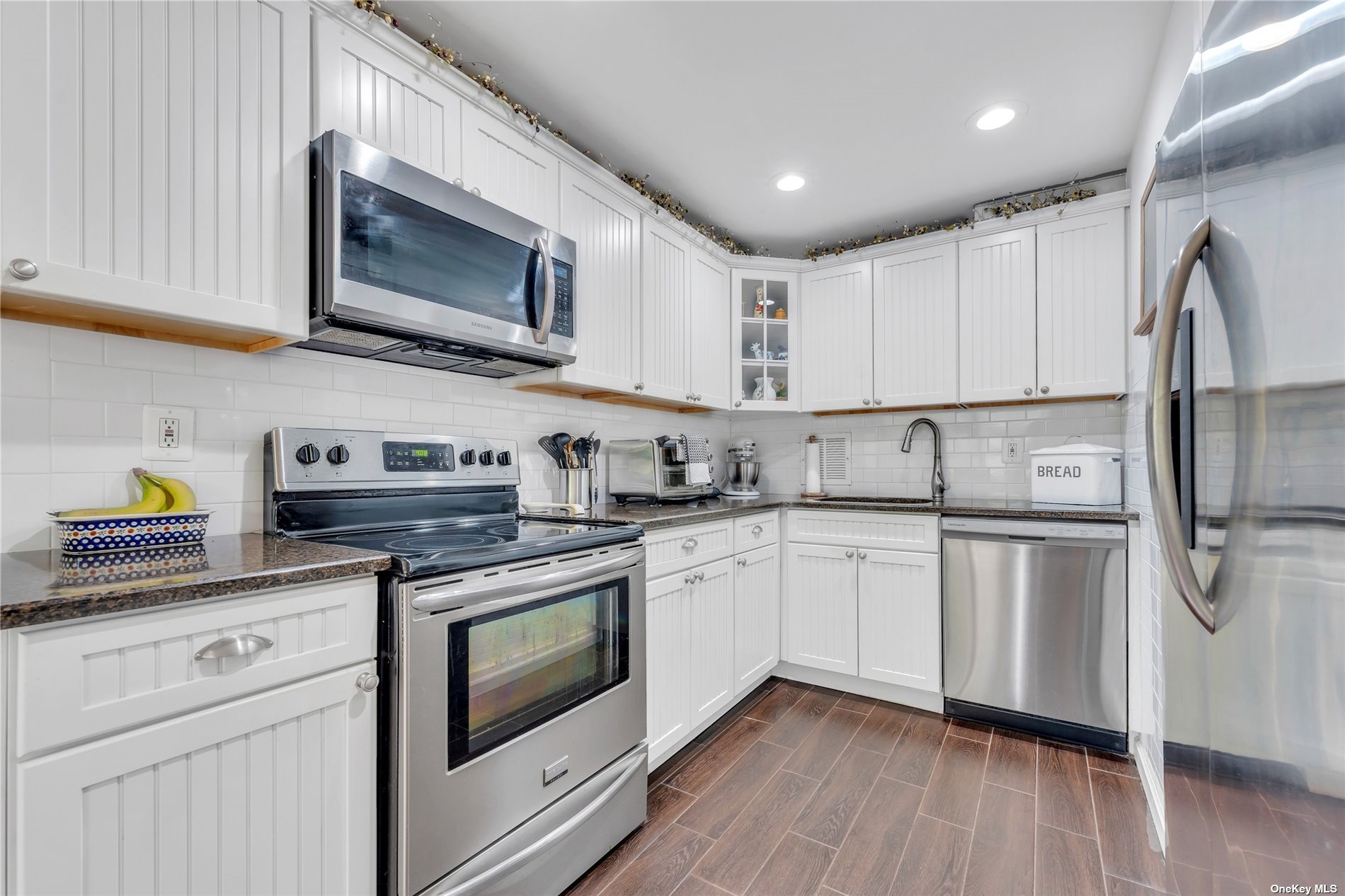 #1 photo, 167-15 12th Avenue, קווינס Whitestone , NY 11357