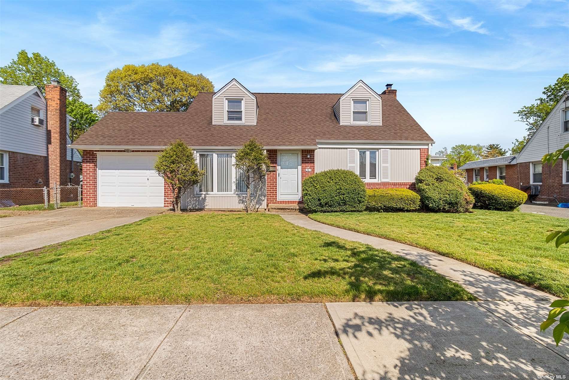 #1 photo, 283 N Cottage Street, 长岛 Valley Stream , NY 11580