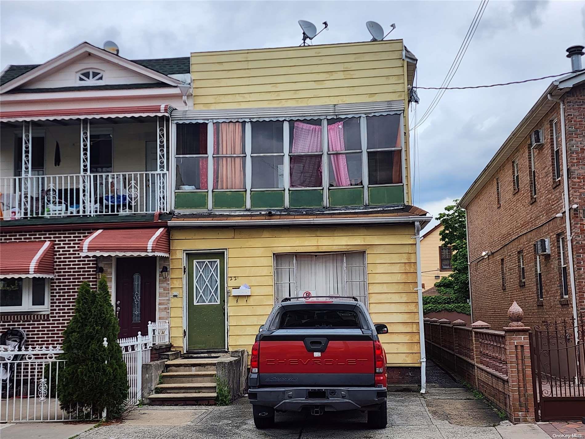 #4 photo, 221 E 42 Street, Brooklyn , NY 11203