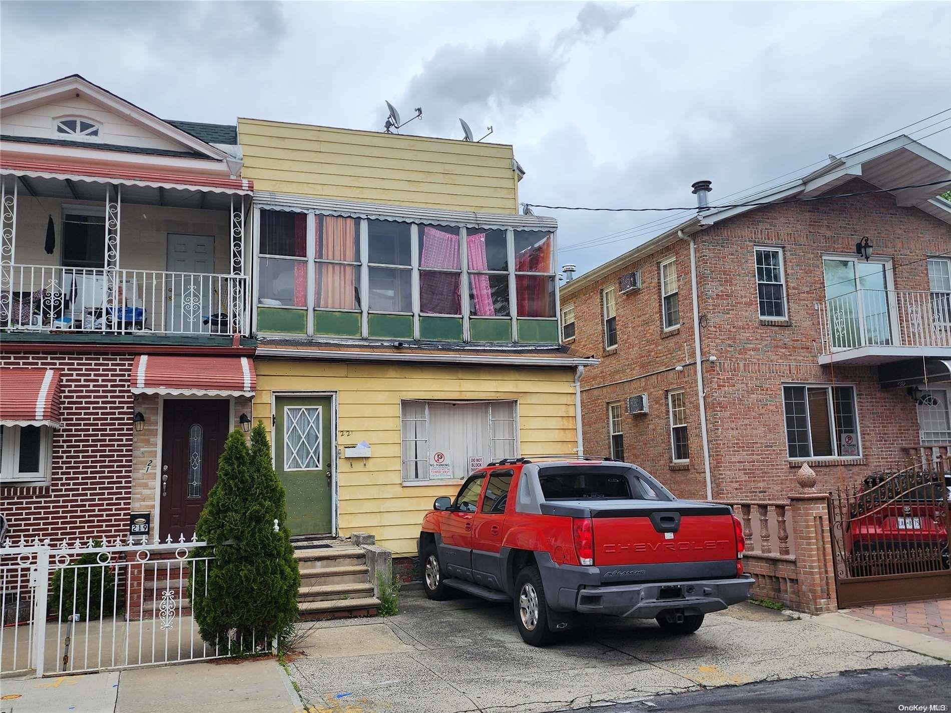 #5 photo, 221 E 42 Street, Brooklyn , NY 11203