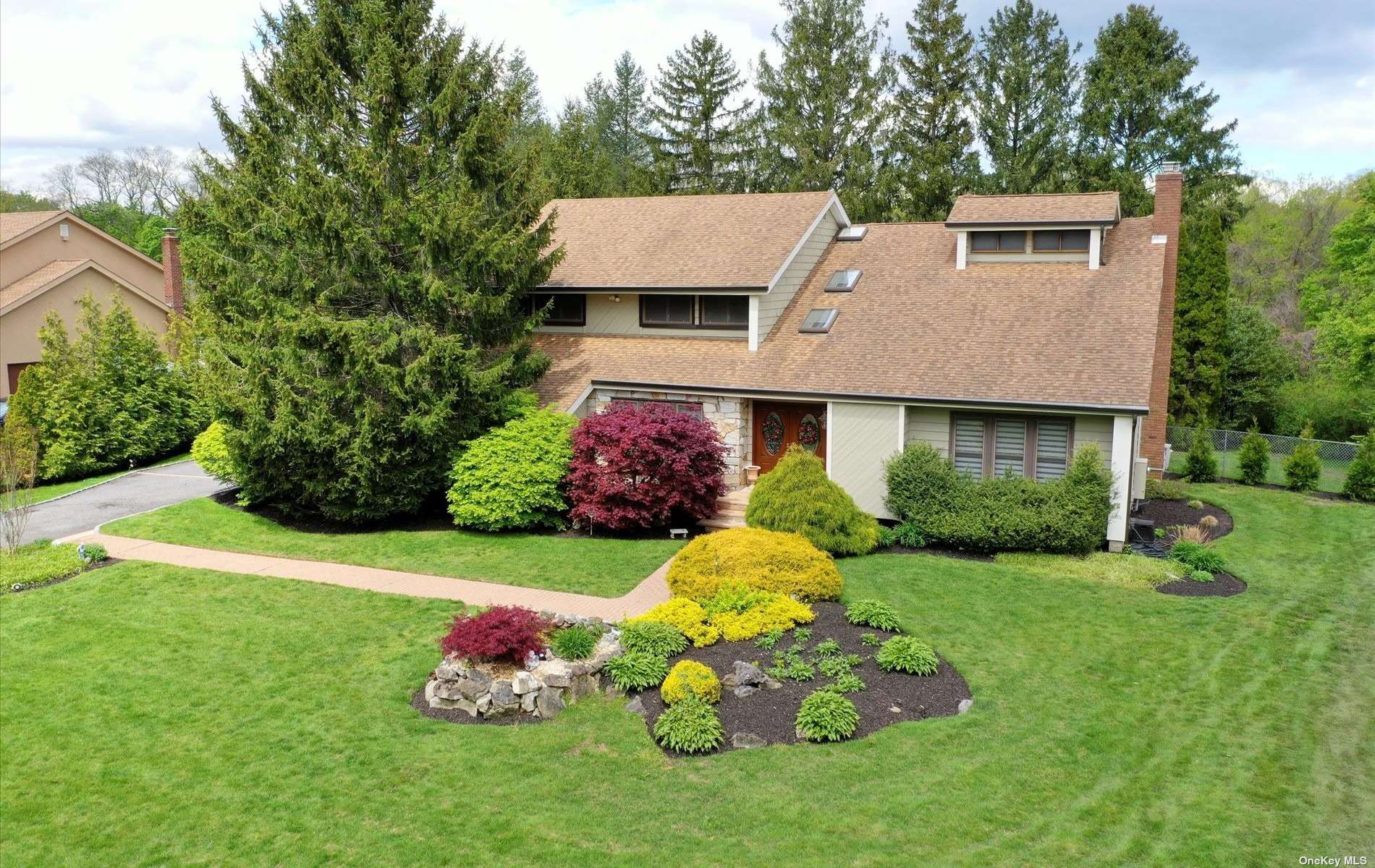 #1 photo, 97 E Artisan Avenue, 东长岛 亨廷顿 Huntington , NY 11743