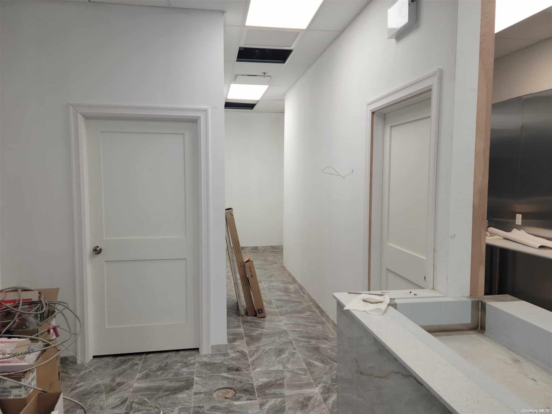 #16 photo, 472 Suffolk Avenue, サフォーク郡 Brentwood , NY 11717