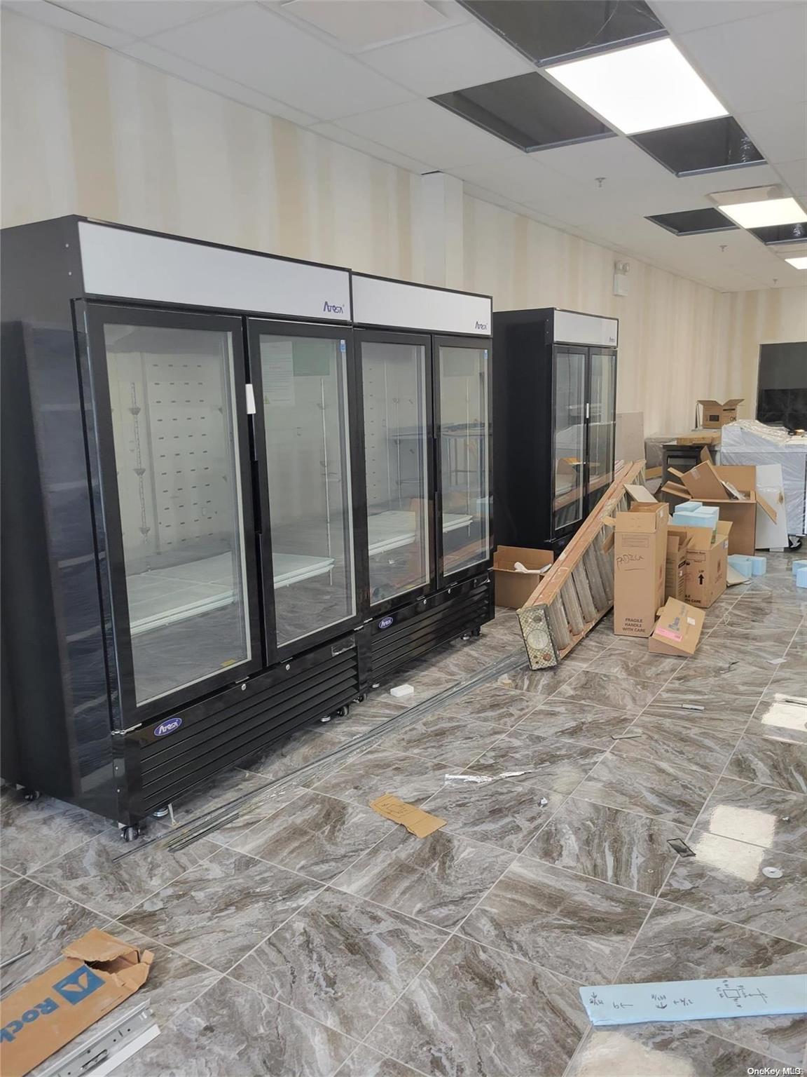 #3 photo, 472 Suffolk Avenue, サフォーク郡 Brentwood , NY 11717