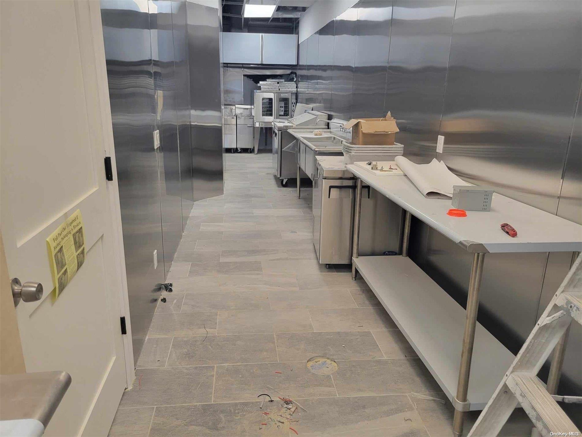 #8 photo, 472 Suffolk Avenue, サフォーク郡 Brentwood , NY 11717