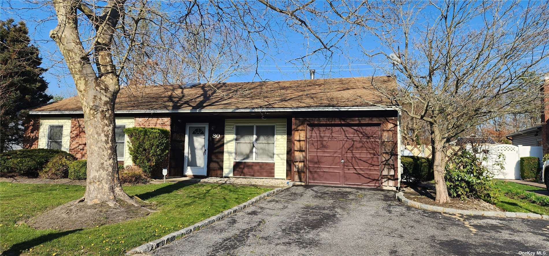 #1 photo, 80 San Rafael Avenue, サフォーク郡 Holbrook , NY 11741