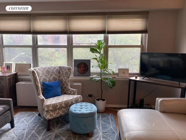 #1 photo, 135 OCEAN Parkway, 布鲁克林 肯辛顿 Kensington , NY 11218