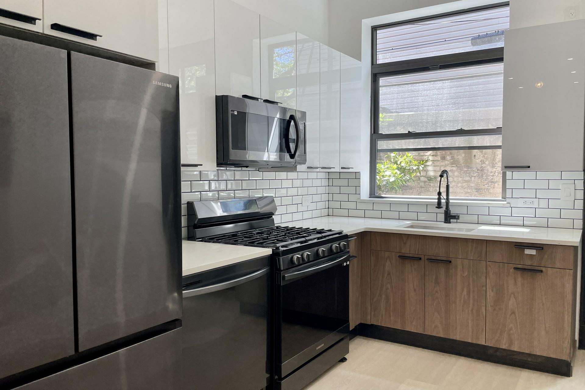 #1 photo, 202 ST NICHOLAS Avenue, 布鲁克林 布什维克 Bushwick , NY 11237