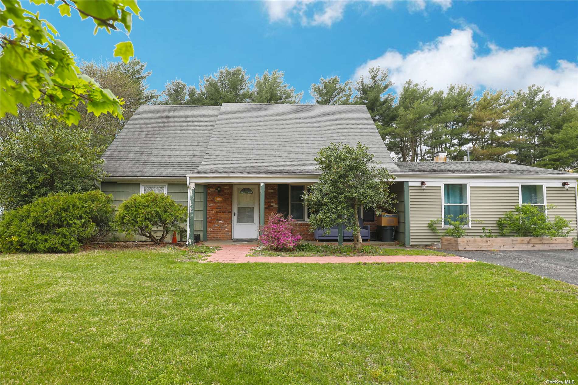 #1 photo, 1360 Stony Brook Road, 东长岛 Stony Brook , NY 11790