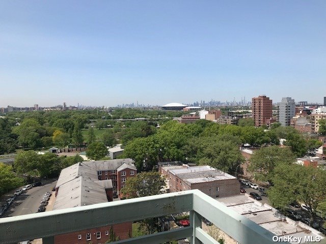 #1 photo, 43-18 Main Street, 法拉盛 Flushing , NY 11355