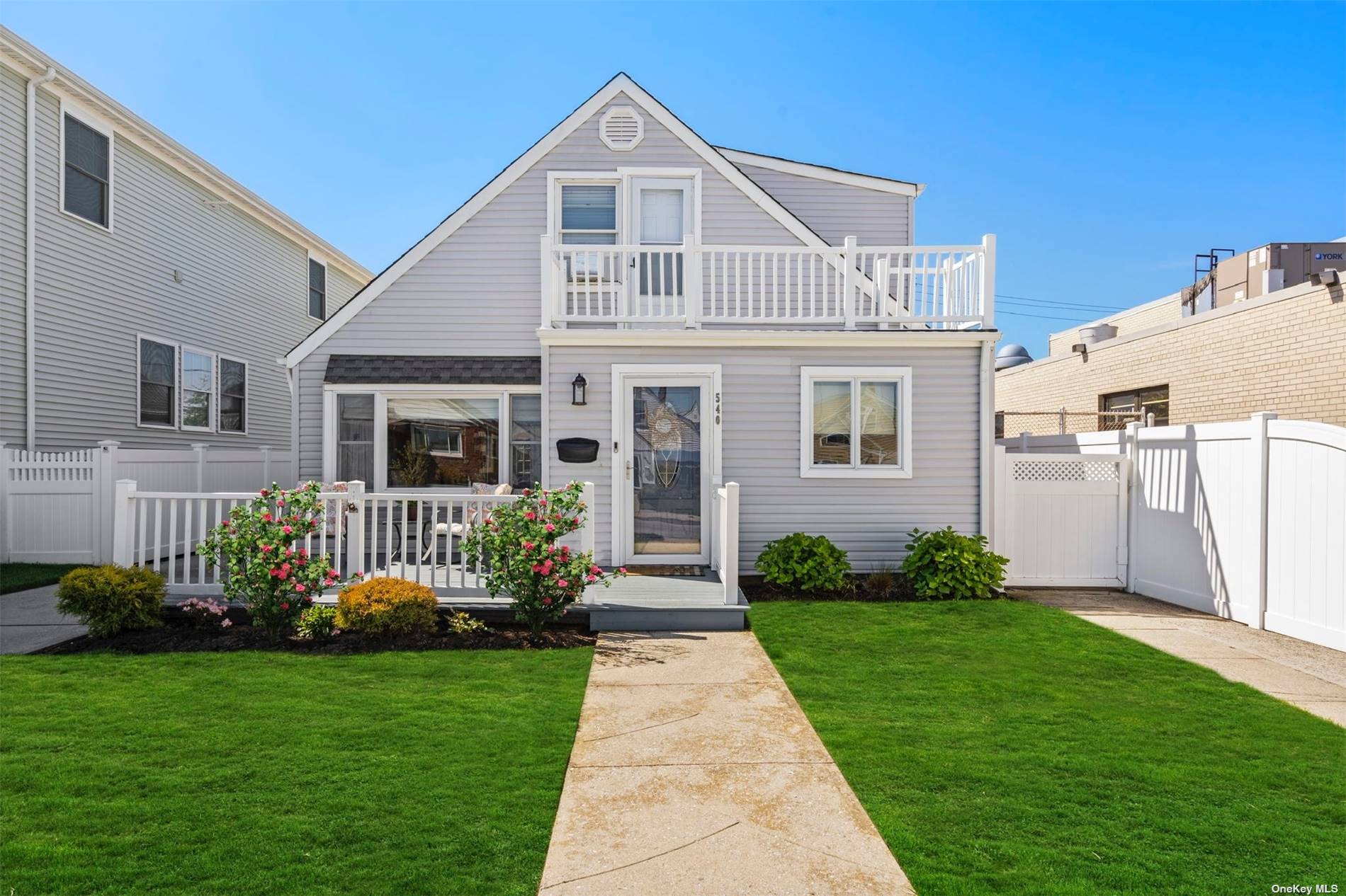 #1 photo, 540 W Walnut Street, 长岛 长滩 Long Beach , NY 11561