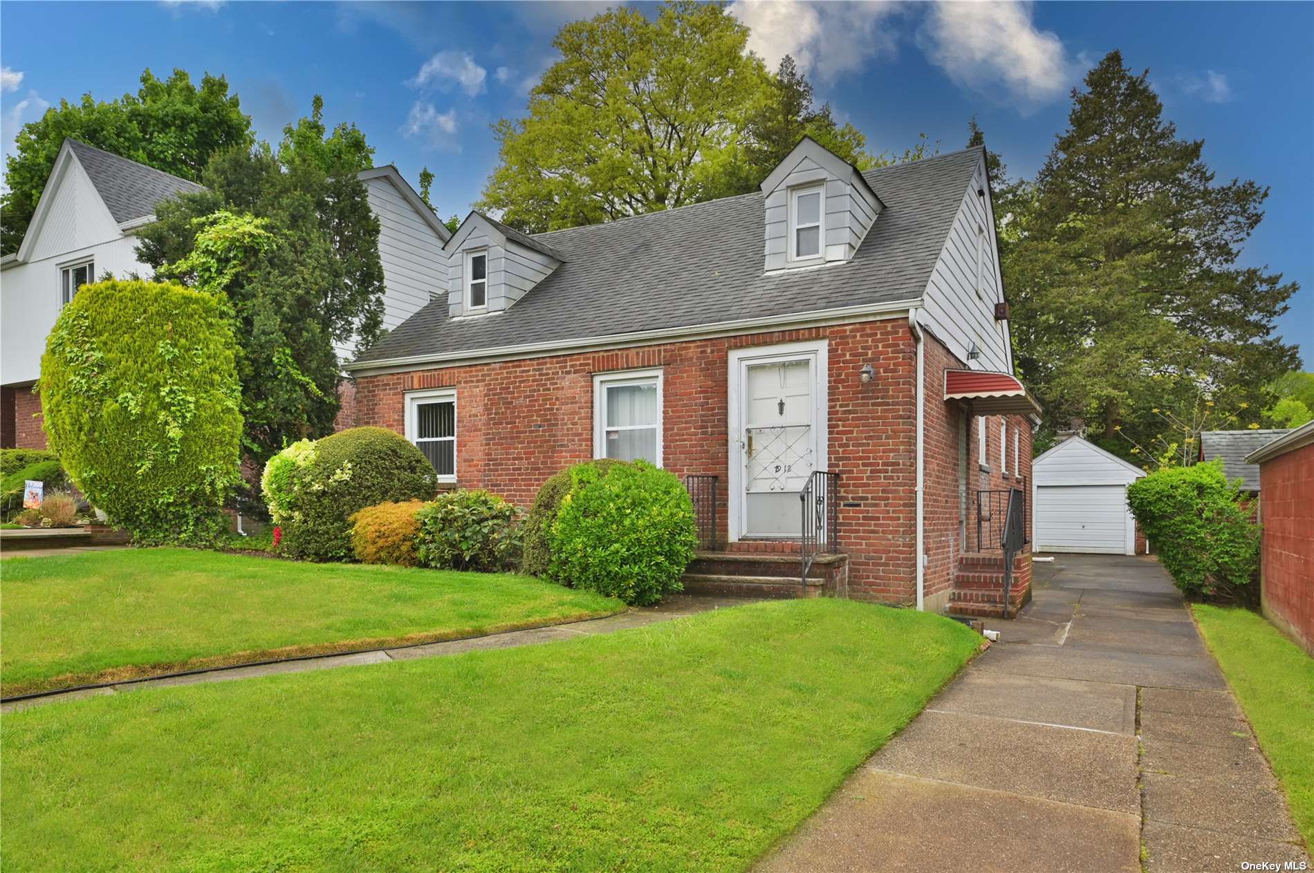 #1 photo, 79-12 209th Street, 皇后区 Oakland Gardens , NY 11364