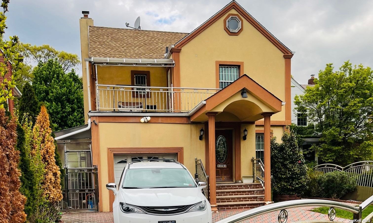 #1 photo, 197-03 Mclaughlin Avenue, 皇后区 Holliswood , NY 11423