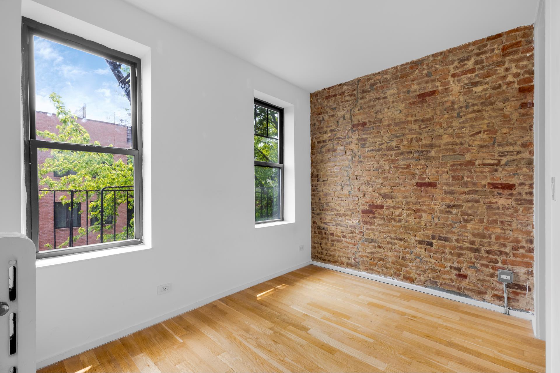 #1 photo, 248 BAINBRIDGE Street, 布鲁克林 Bedford Stuyvesant , NY 11233