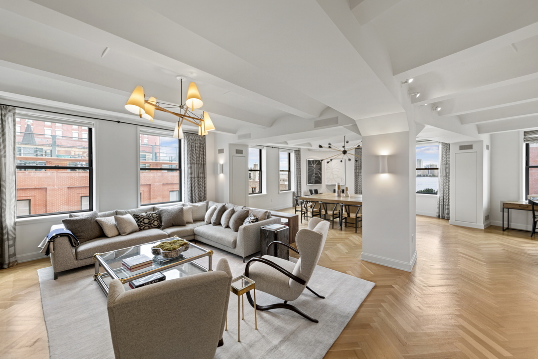 #1 photo, 275 W 10TH Street, 曼哈顿 West Village , NY 10014