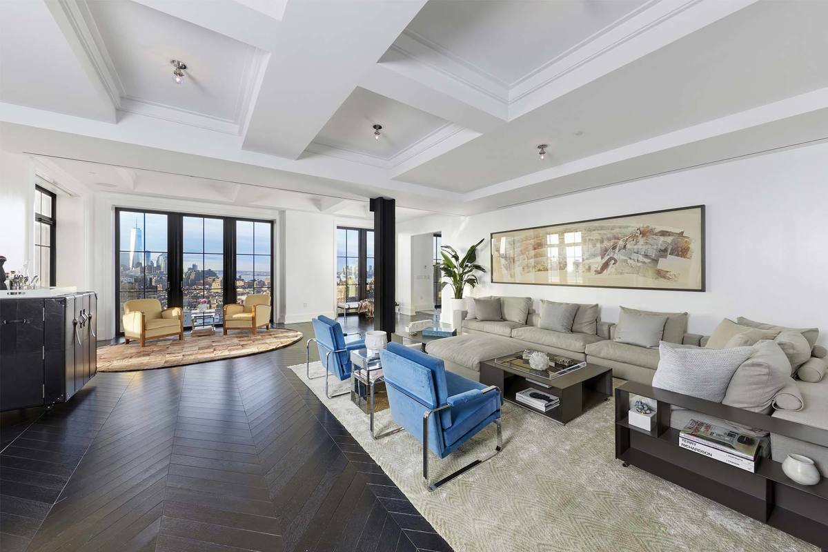 #1 photo, 212 W 18TH Street, Манхэттен ‖ Chelsea , NY 10011