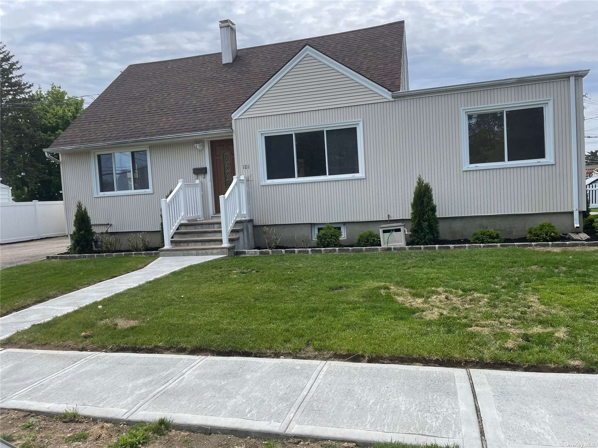 #1 photo, 101 Hillside Lane, 长岛 塞奥瑟 Syosset , NY 11791