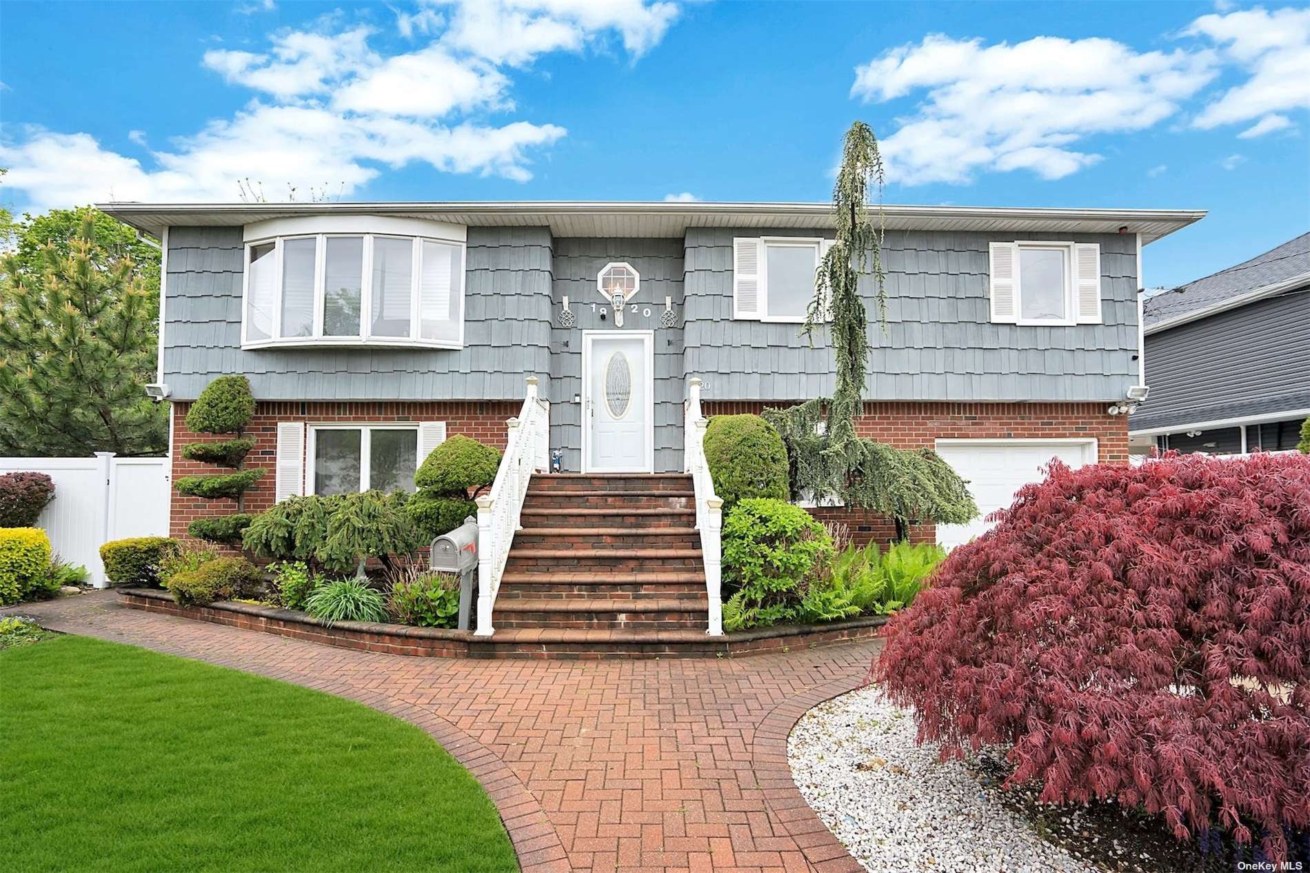 #1 photo, 1920 Emerson Place, ナッソー郡 Wantagh , NY 11793