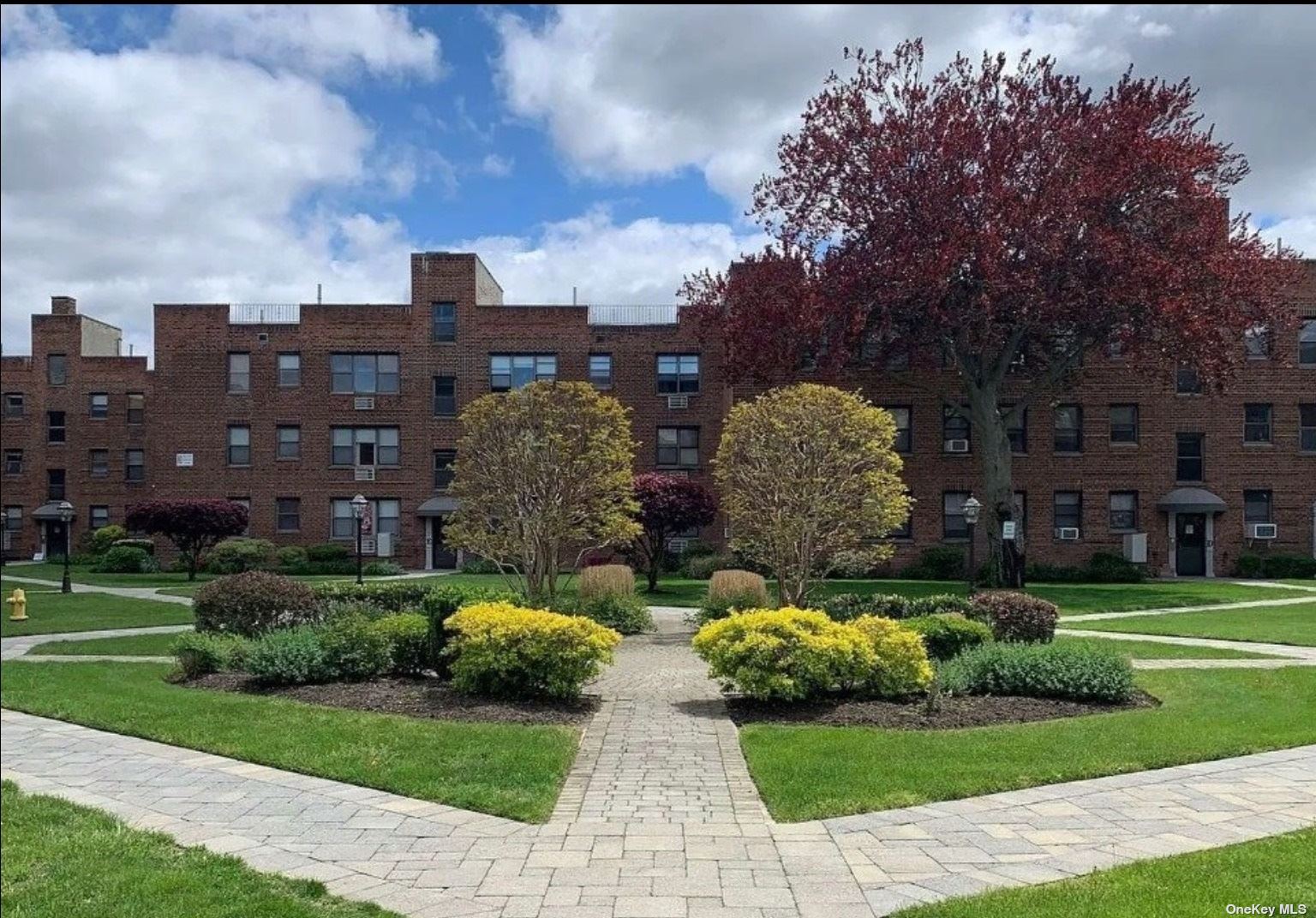 #1 photo, 1 Jefferson Avenue, 长岛 Rockville Centre , NY 11570