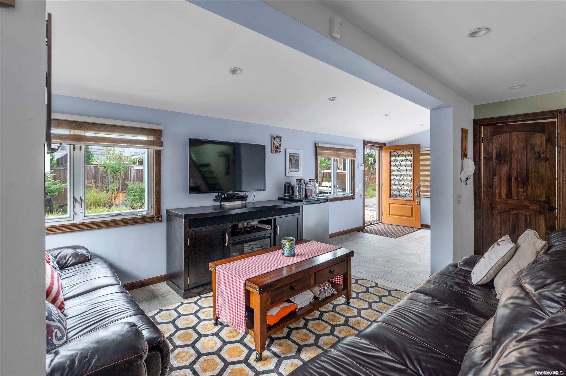 #2 photo, 289 Cottage Walk, Ocean Beach , NY 11770