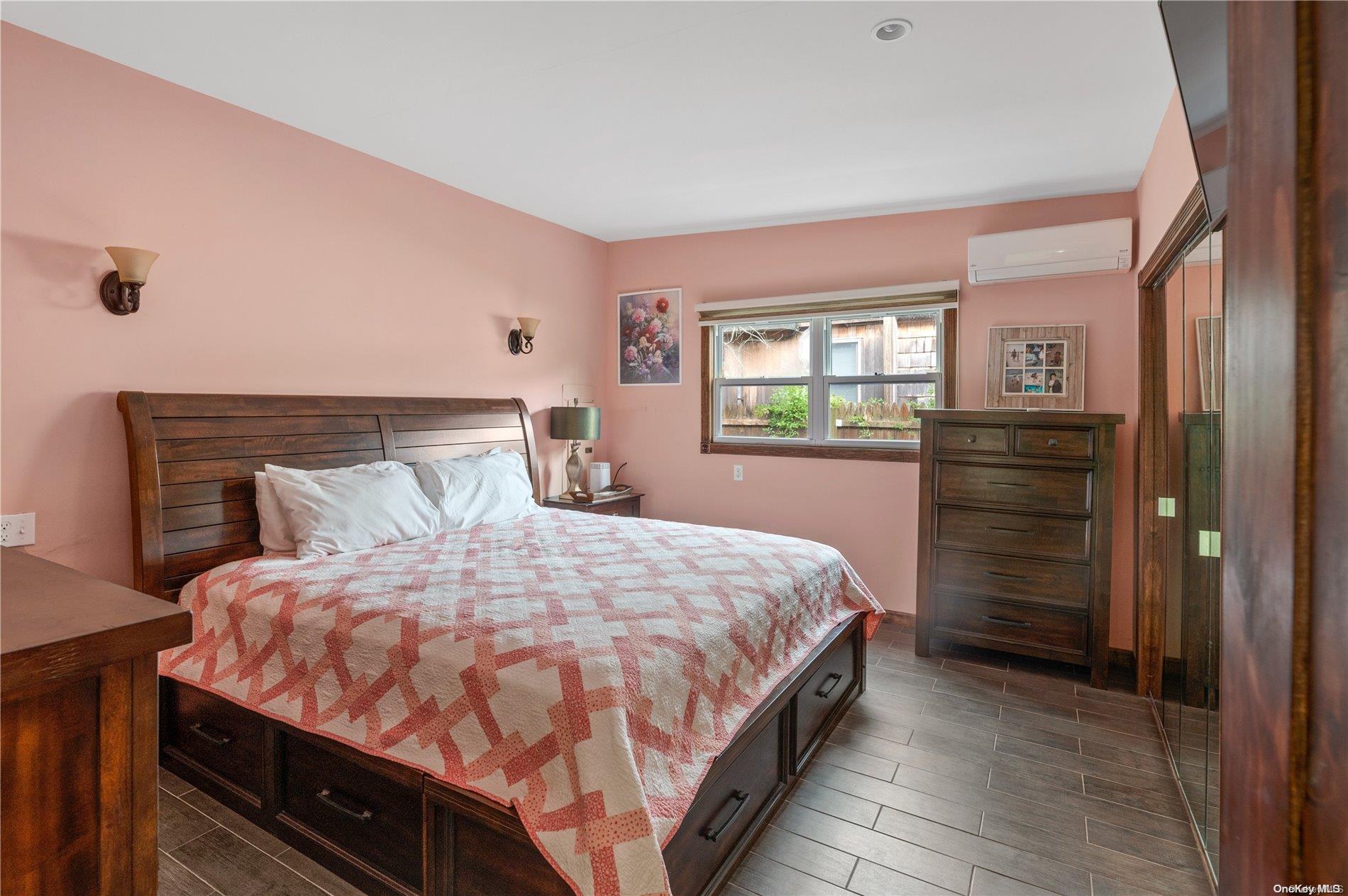 #6 photo, 289 Cottage Walk, Ocean Beach , NY 11770