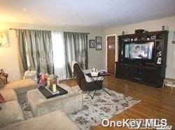 #1 photo, 246 Staples Street, 长岛 Farmingdale , NY 11735
