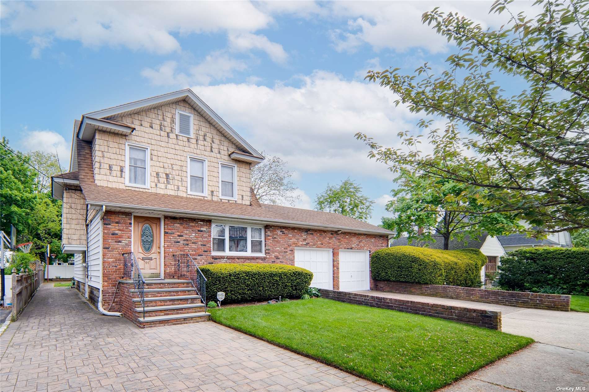 #1 photo, 44 Rolling Street, 长岛 Lynbrook , NY 11563