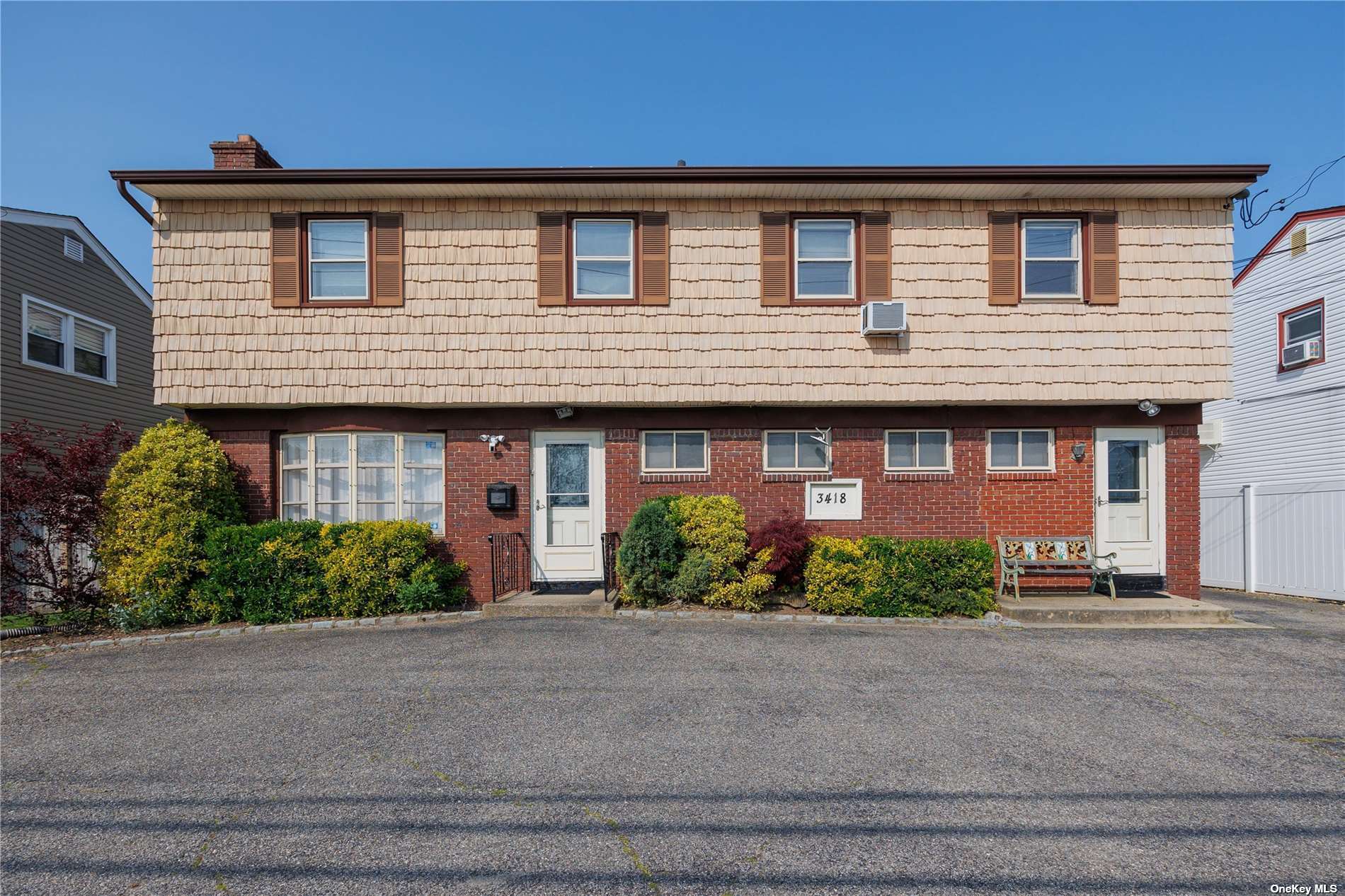 #1 photo, 3418 Oceanside Road, 长岛 Oceanside , NY 11572