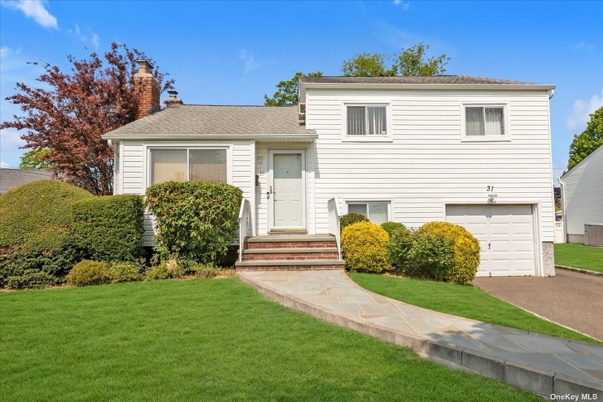 #1 photo, 31 Nautilus Avenue, ナッソー郡 Plainview , NY 11803