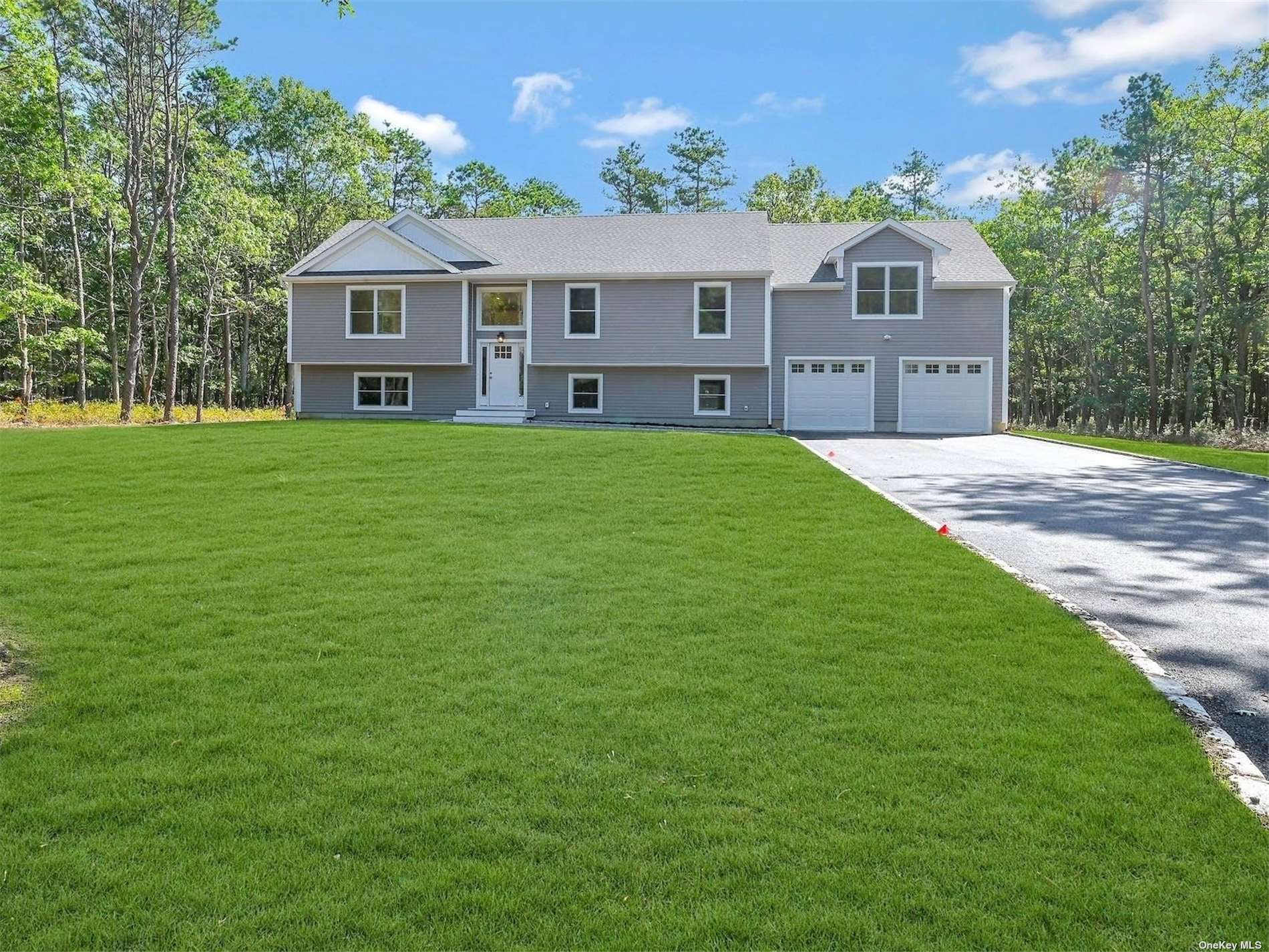 #1 photo, 21 N. Cozine Road, 东长岛 Manorville , NY 11949