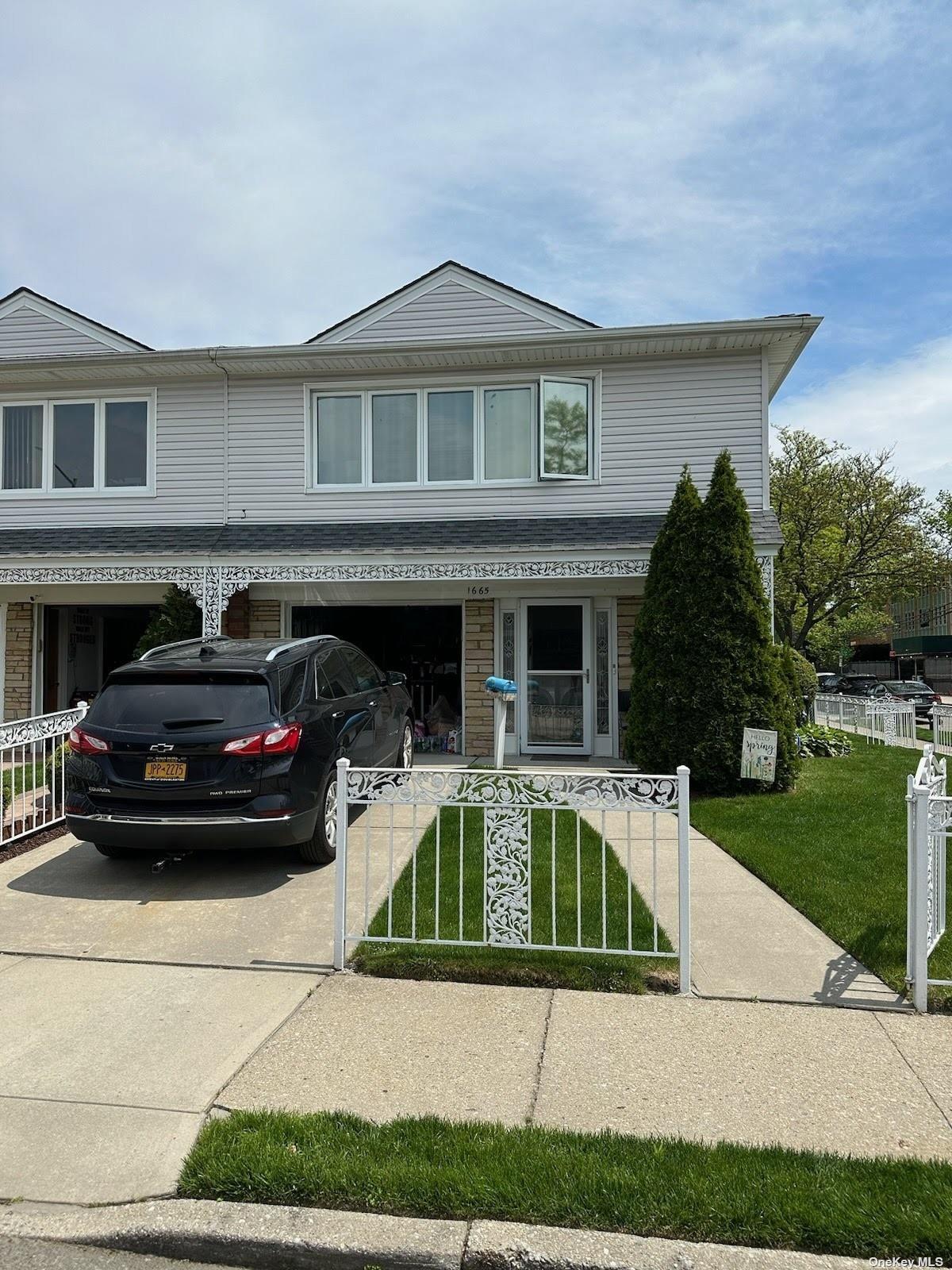 #1 photo, 16-65 155 Street, 皇后区 白石镇 Whitestone , NY 11357