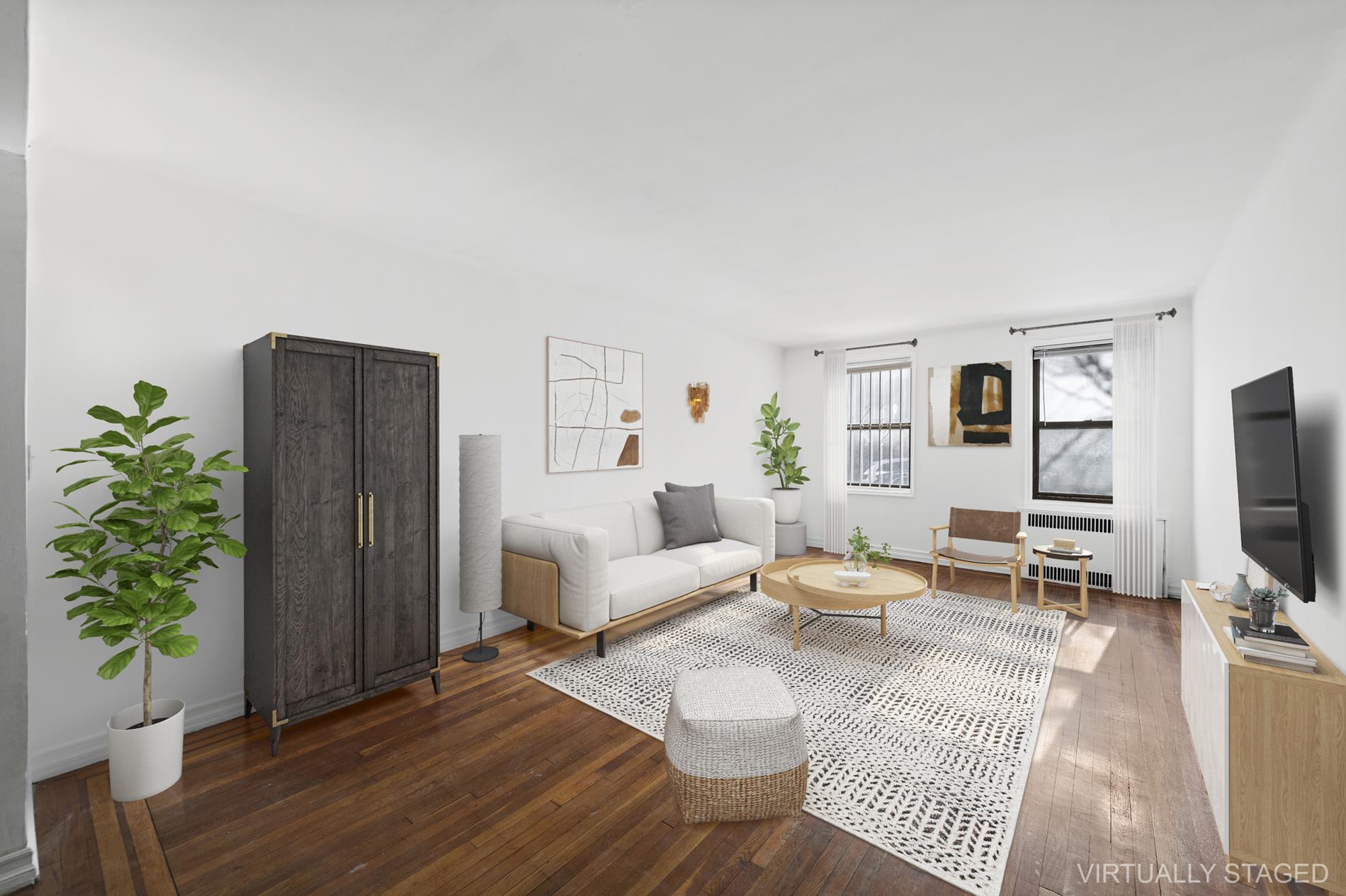 #1 photo, 69-10 Yellowstone Boulevard, 皇后区 森林小丘 Forest Hills , NY 11375