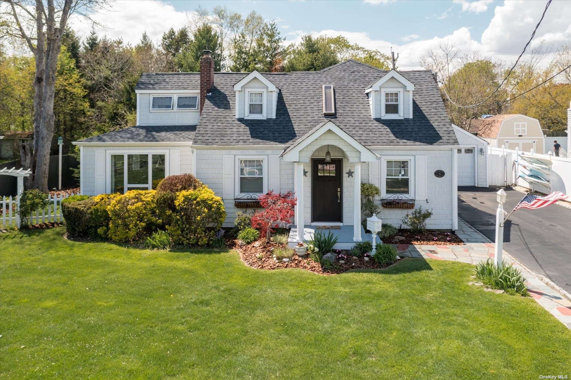 #1 photo, 32 W Bay Drive, 东长岛 西艾斯利普 West Islip , NY 11795