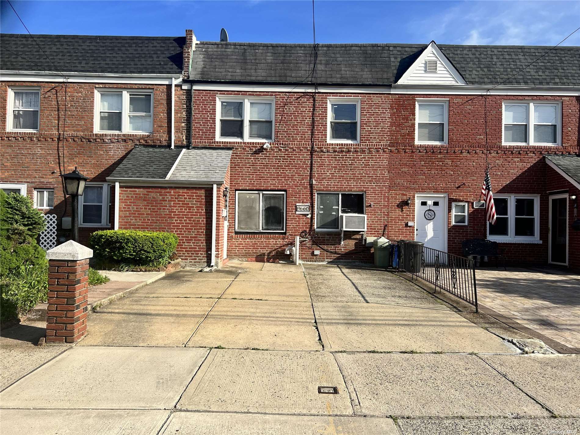 #1 photo, 196-60 48th Avenue, 法拉盛 Flushing , NY 11365