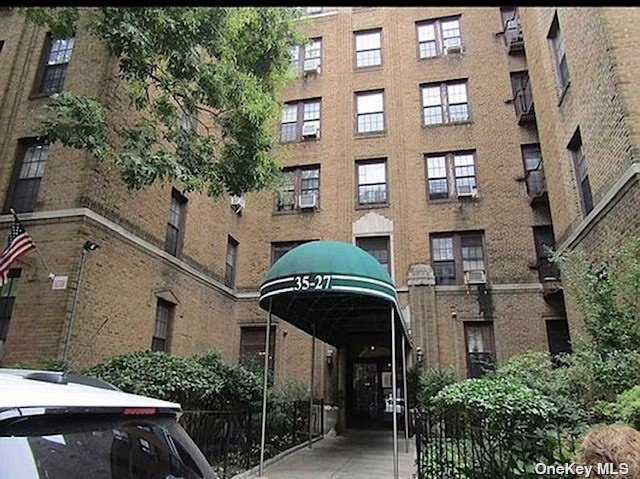 #1 photo, 35-27 81st Street, 皇后区 杰克逊高地 Jackson Heights , NY 11372