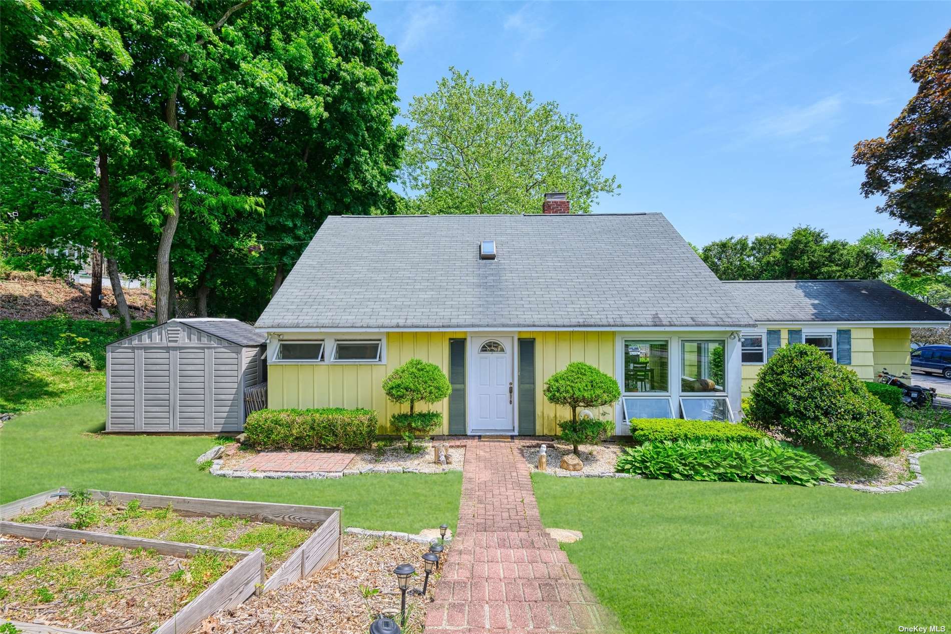 #1 photo, 25 Lynn Road, 长岛 华盛顿港 Port Washington , NY 11050