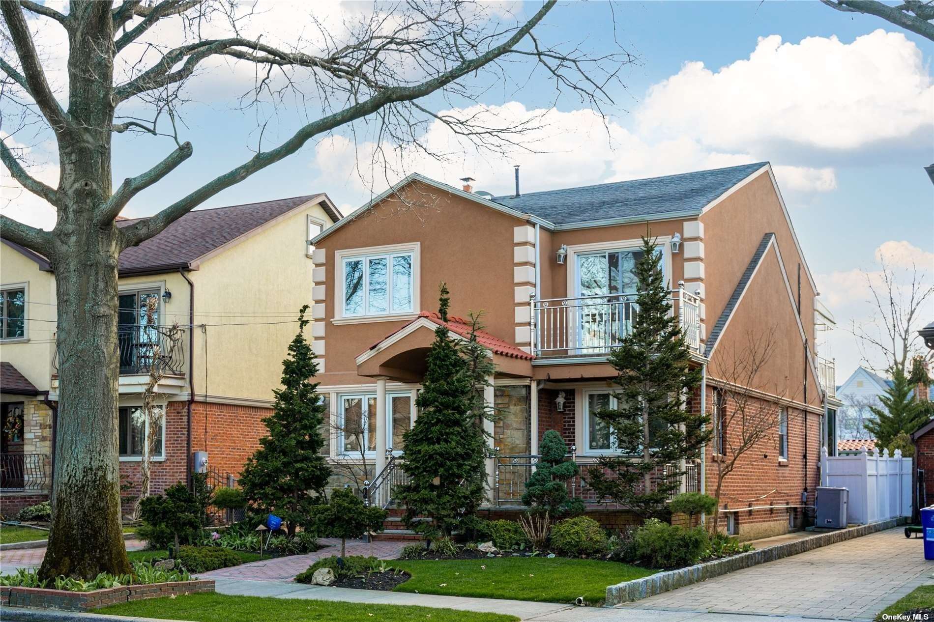 #1 photo, 3-16 149th Street, 皇后区 白石镇 Whitestone , NY 11357