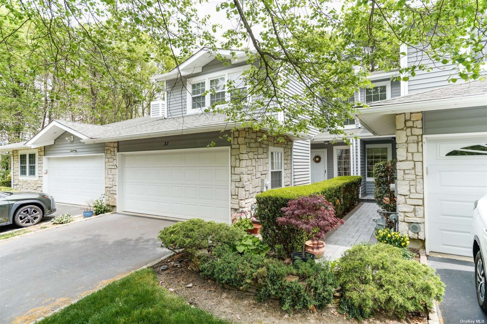 #1 photo, 37 Greenwich Ct, 东长岛 Holbrook , NY 11741