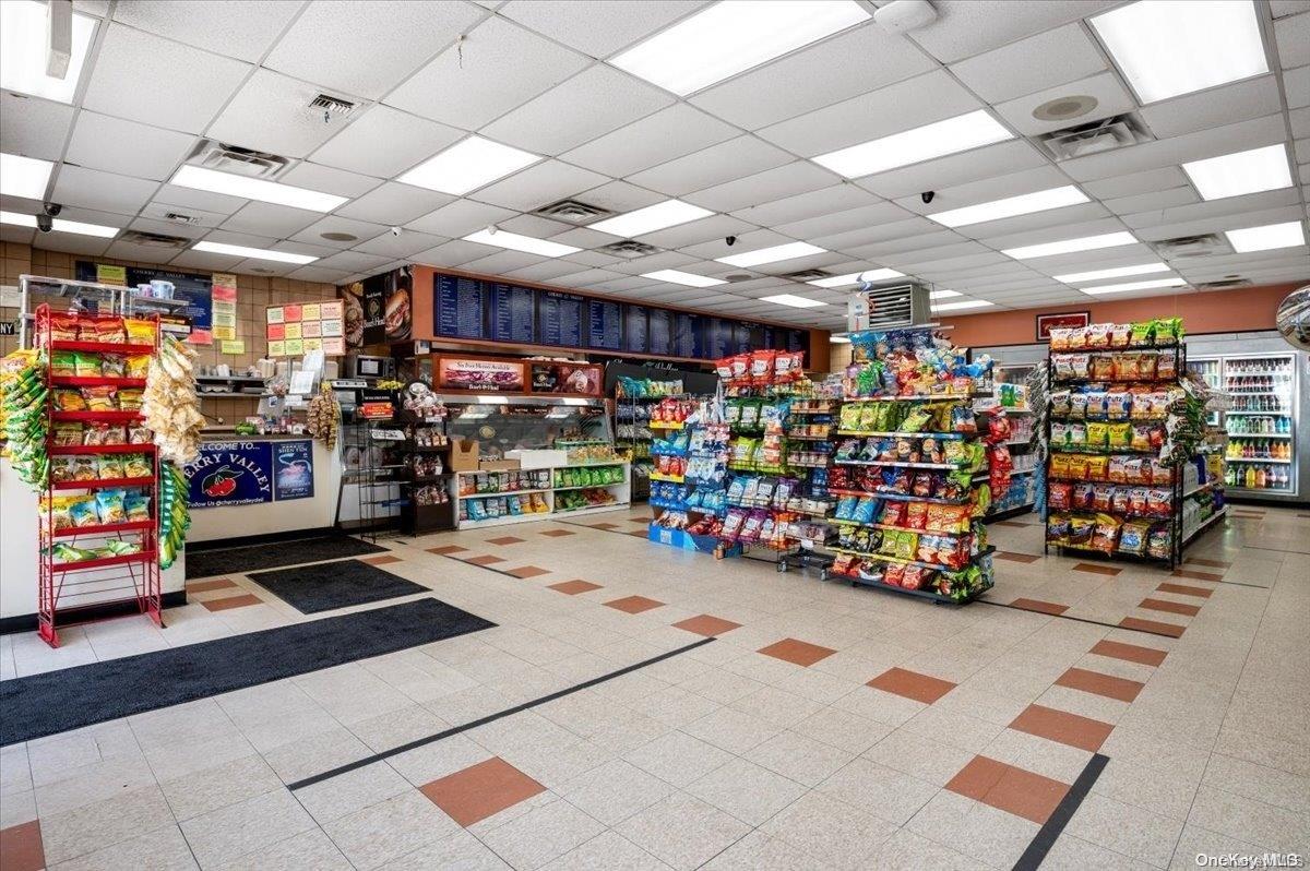 #3 photo, 168 Hempstead, ナッソー郡 West Hempstead , NY 11552