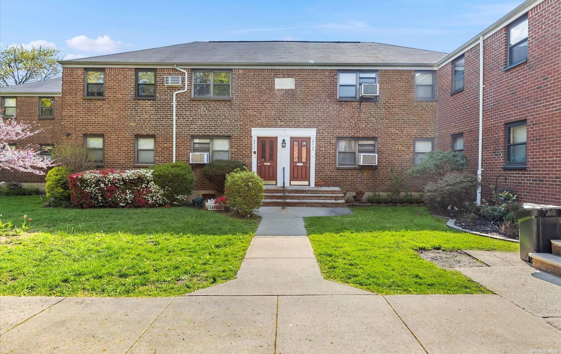 #1 photo, 160-22 Cross Island Parkway, קווינס Whitestone , NY 11357