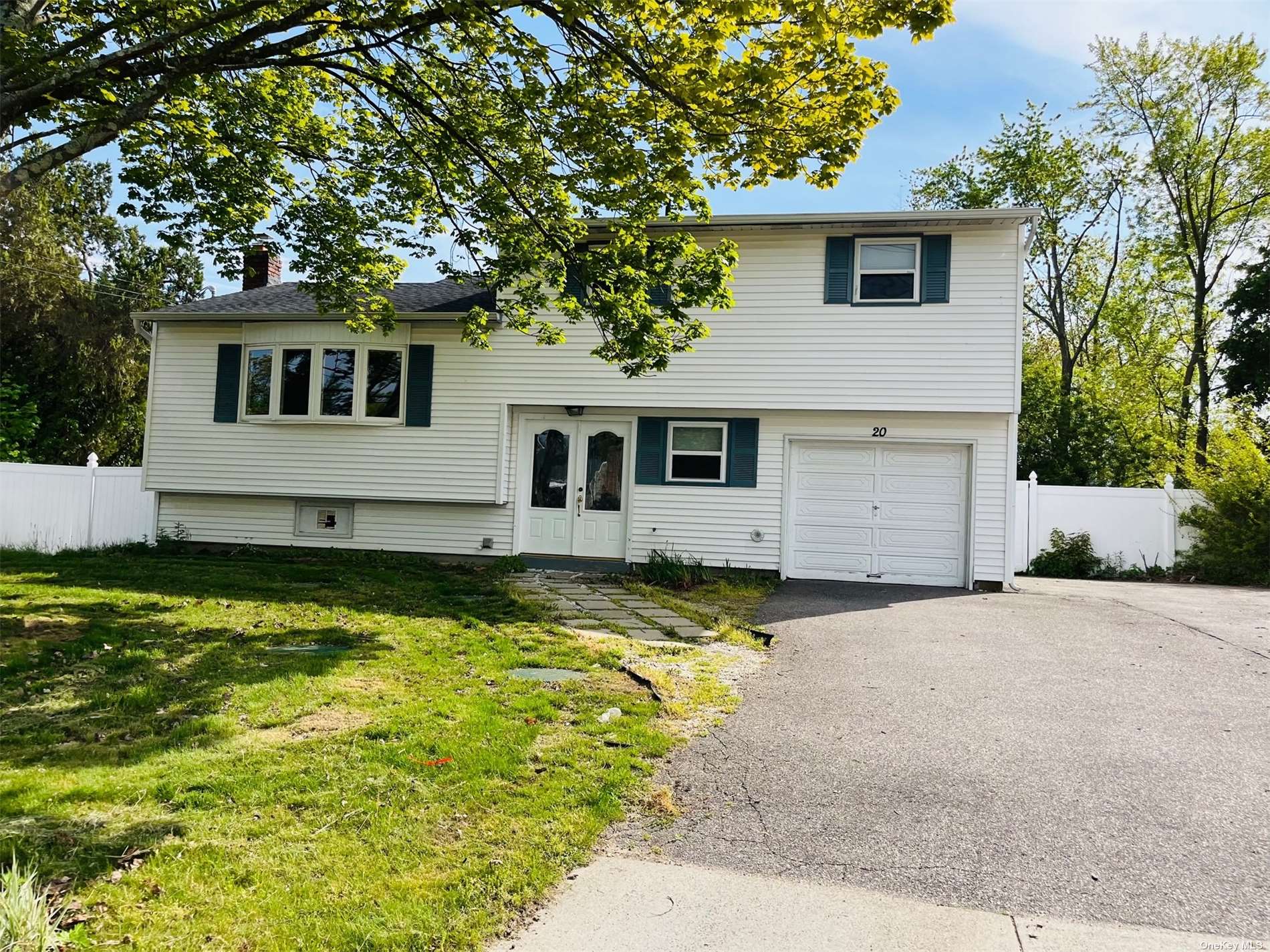 #1 photo, 20 Nostrand Avenue, 东长岛 Selden , NY 11784