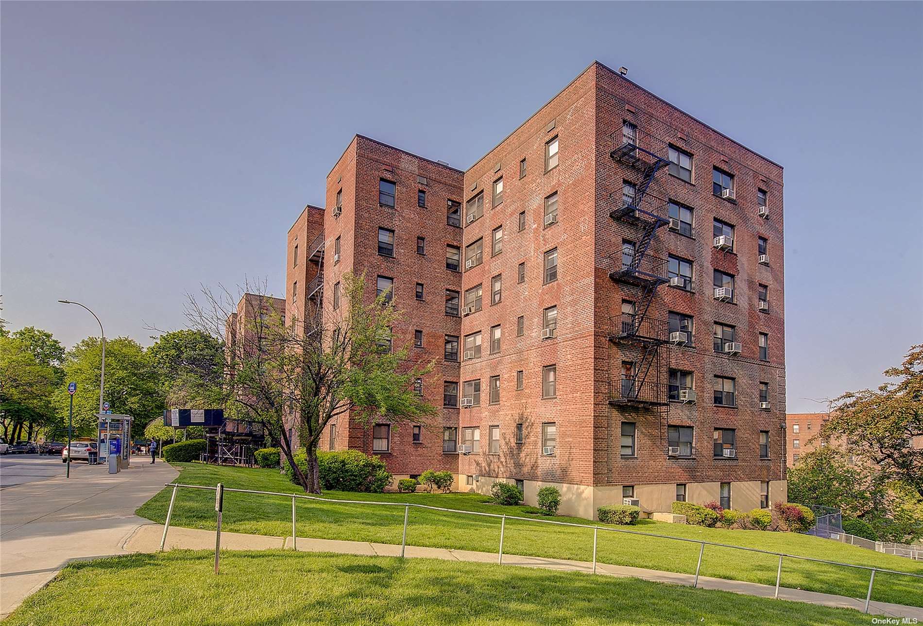 #1 photo, 26-10 Union Street, 法拉盛 Flushing , NY 11354